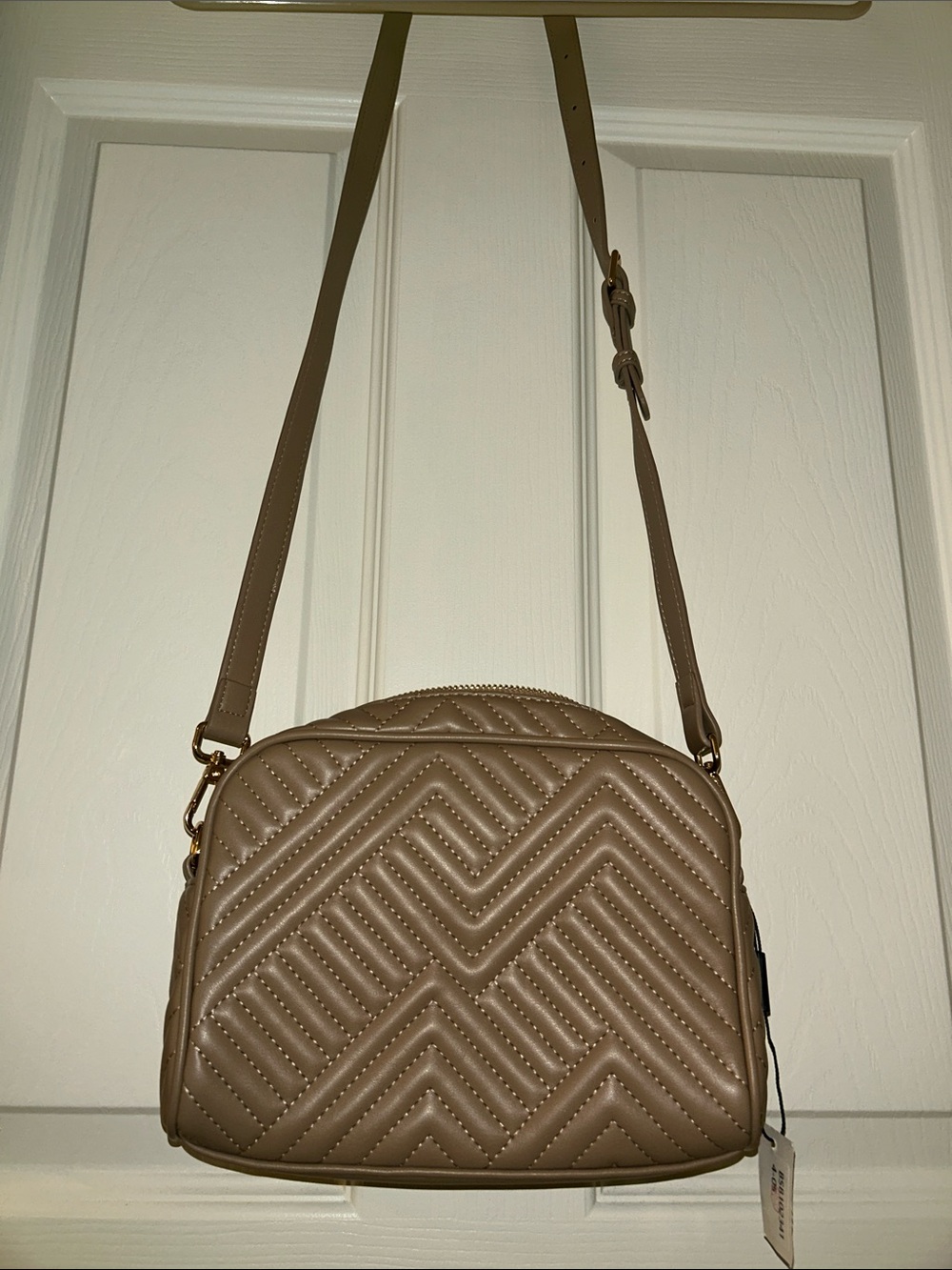 Quilted Crossbody Bag in Taupe - Picture 3 of 4